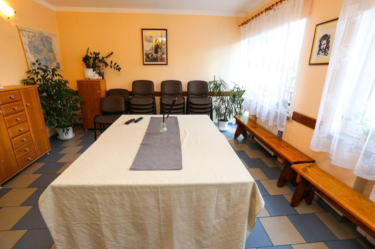 Hostel Wieczernik Dom Rekolekcyjny Ksiezy Pallotynow *
